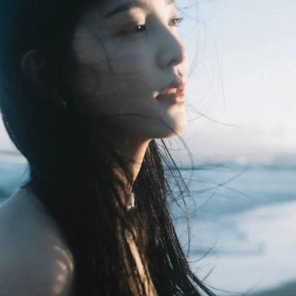 这是一年海报